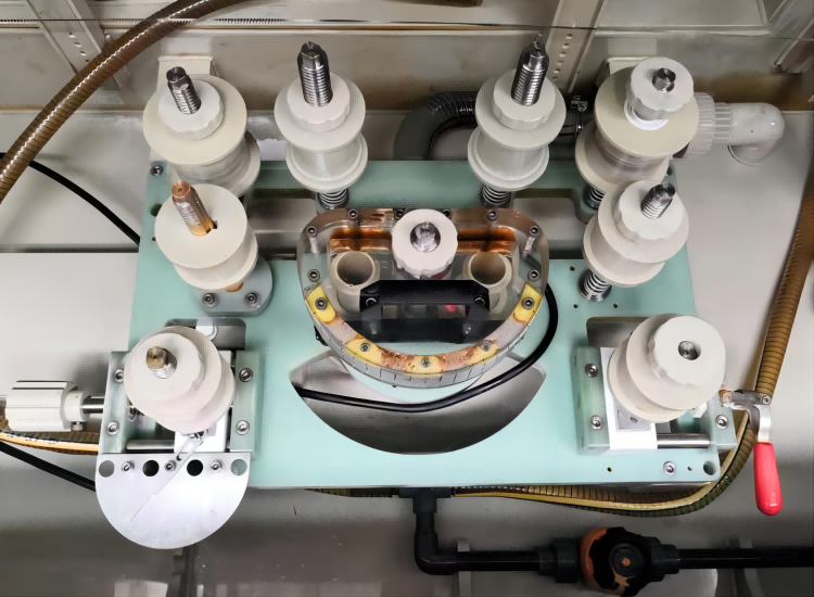 立式點(diǎn)鍍機(jī)